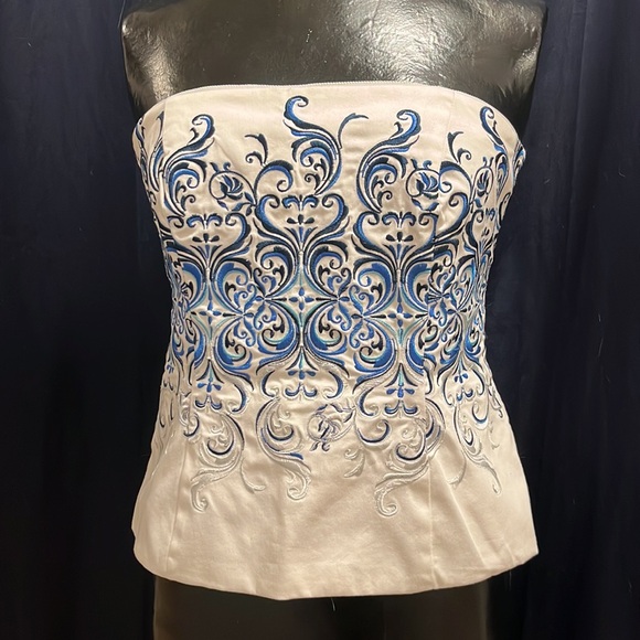 White House Black Market Blue and White Embroidered Bustier - Picture 3 of 10